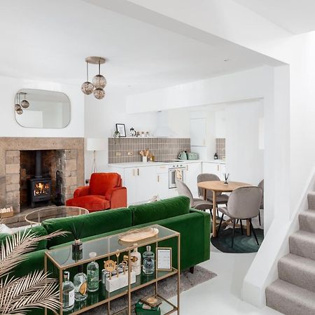 Luxe Design - Grade II Listed Cottage - Heart Of 안윅 외부 사진